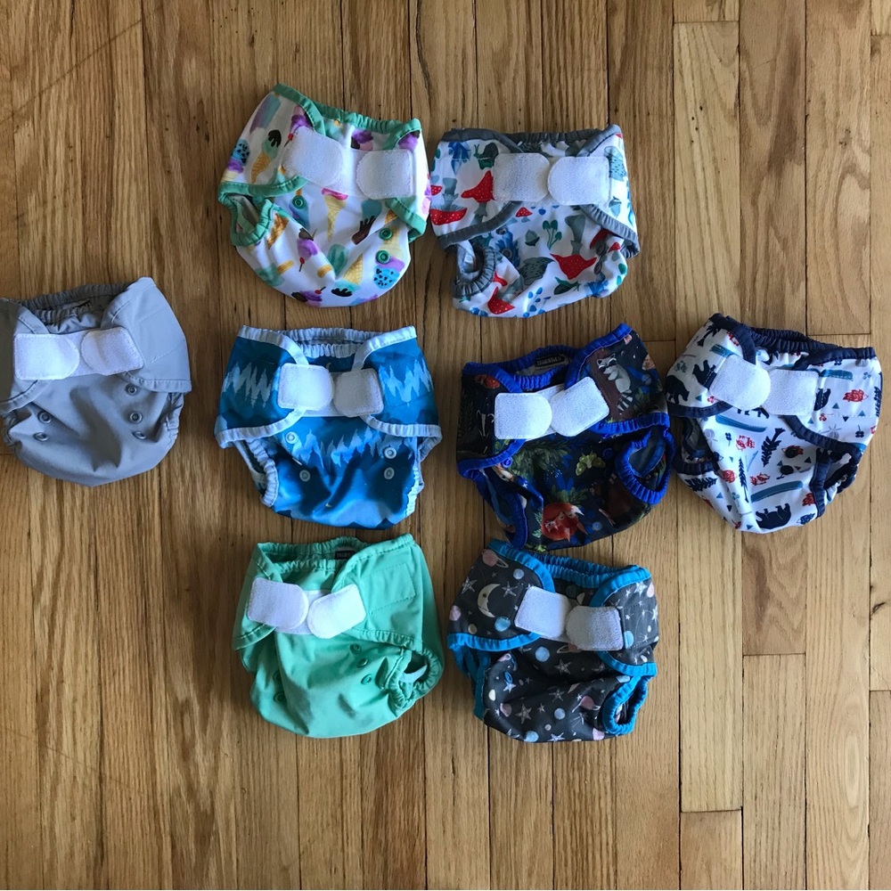 8 Diaper Covers - Thirsties Size One